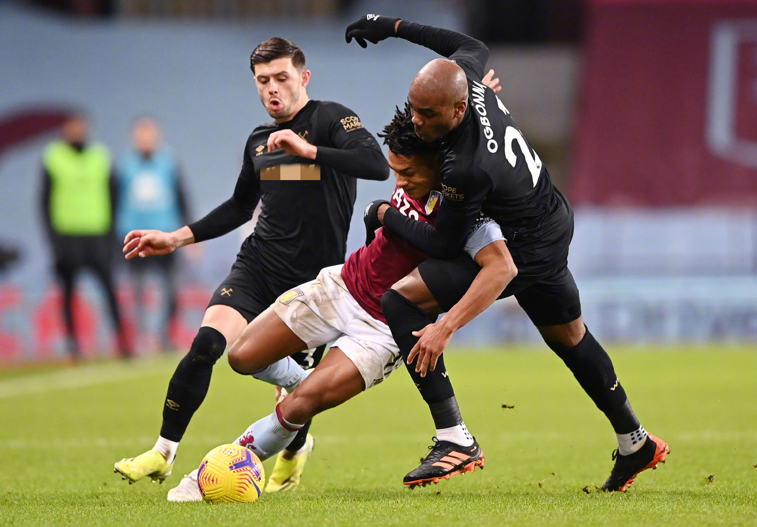 由于与Ce 由于与Ce